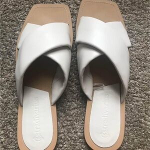 Stradivarius Cream and Tan Women's Sandals
